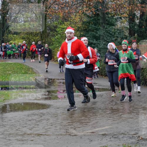 07.12.2025 - St. Pauli X-Mass-Run No. 15 Michael Burmester http://msf.ph/oto/9402560 07.12.2025 10:43:11 Laufen 185, 1857, 360, 1853, 1856, 1596 meine-sportfotos.de