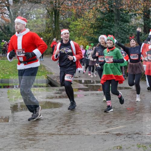 07.12.2025 - St. Pauli X-Mass-Run No. 15 Michael Burmester http://msf.ph/oto/9402564 07.12.2025 10:43:12 Laufen 1854, 1857, 159, 1860, 1856, 18 meine-sportfotos.de
