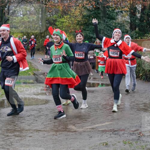 07.12.2025 - St. Pauli X-Mass-Run No. 15 Michael Burmester http://msf.ph/oto/9402566 07.12.2025 10:43:13 Laufen 1857, 1853, 1860, 2884, 1856 meine-sportfotos.de