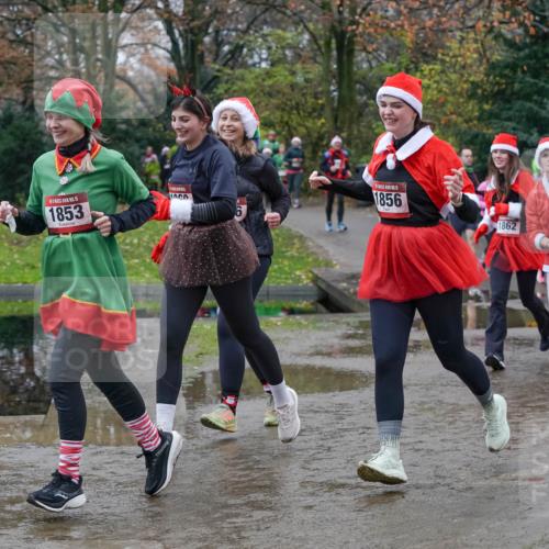 07.12.2025 - St. Pauli X-Mass-Run No. 15 Michael Burmester http://msf.ph/oto/9402571 07.12.2025 10:43:14 Laufen 57, 15, 1853, 1856, 1862, 1861 meine-sportfotos.de