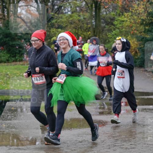07.12.2025 - St. Pauli X-Mass-Run No. 15 Michael Burmester http://msf.ph/oto/9402622 07.12.2025 10:43:28 Laufen 15, 1630, 492, 1063, 529, 599, 586 meine-sportfotos.de