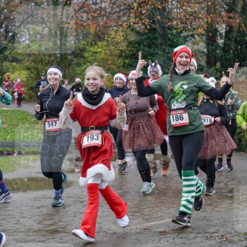 07.12.2025 - St. Pauli X-Mass-Run No. 15 Michael Burmester http://msf.ph/oto/9402634 07.12.2025 10:43:32 Laufen 42, 547, 193, 15, 186, 919, 403, 286 meine-sportfotos.de