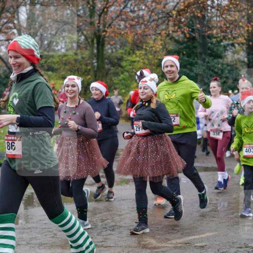 07.12.2025 - St. Pauli X-Mass-Run No. 15 Michael Burmester http://msf.ph/oto/9402639 07.12.2025 10:43:33 Laufen 15, 86, 2, 29, 336, 403, 286 meine-sportfotos.de