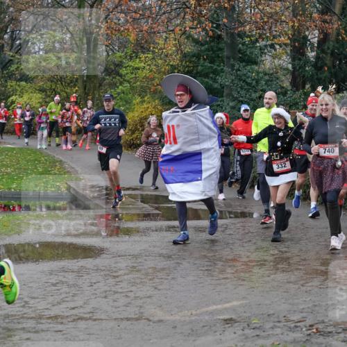 07.12.2025 - St. Pauli X-Mass-Run No. 15 Michael Burmester http://msf.ph/oto/9402657 07.12.2025 10:43:37 Laufen 1615, 89, 1048, 332, 740 meine-sportfotos.de