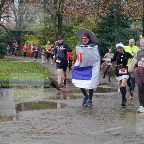07.12.2025 - St. Pauli X-Mass-Run No. 15 Michael Burmester http://msf.ph/oto/9402662 07.12.2025 10:43:37 Laufen 89, 332, 740 meine-sportfotos.de