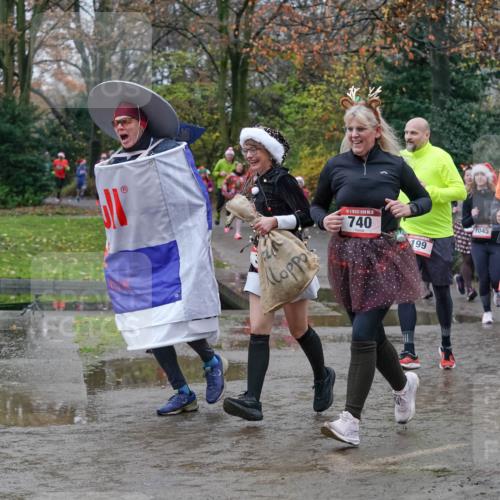 07.12.2025 - St. Pauli X-Mass-Run No. 15 Michael Burmester http://msf.ph/oto/9402669 07.12.2025 10:43:39 Laufen 15, 740, 199, 1045, 401 meine-sportfotos.de