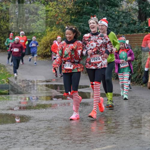 07.12.2025 - St. Pauli X-Mass-Run No. 15 Michael Burmester http://msf.ph/oto/9402706 07.12.2025 10:43:48 Laufen 1024, 1025, 1205 meine-sportfotos.de