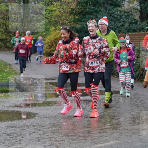 07.12.2025 - St. Pauli X-Mass-Run No. 15 Michael Burmester http://msf.ph/oto/9402707 07.12.2025 10:43:48 Laufen 024, 1, 1025, 1205 meine-sportfotos.de