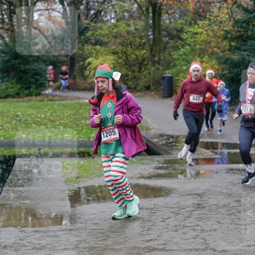 07.12.2025 - St. Pauli X-Mass-Run No. 15 Michael Burmester http://msf.ph/oto/9402721 07.12.2025 10:43:51 Laufen 15, 1205, 842, 1211 meine-sportfotos.de