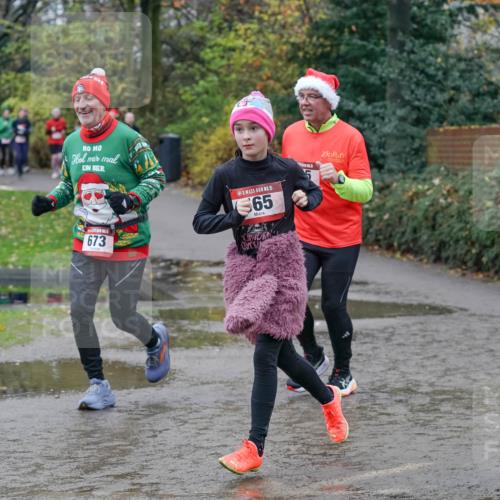 07.12.2025 - St. Pauli X-Mass-Run No. 15 Michael Burmester http://msf.ph/oto/9402743 07.12.2025 10:43:57 Laufen 15, 565, 673 meine-sportfotos.de