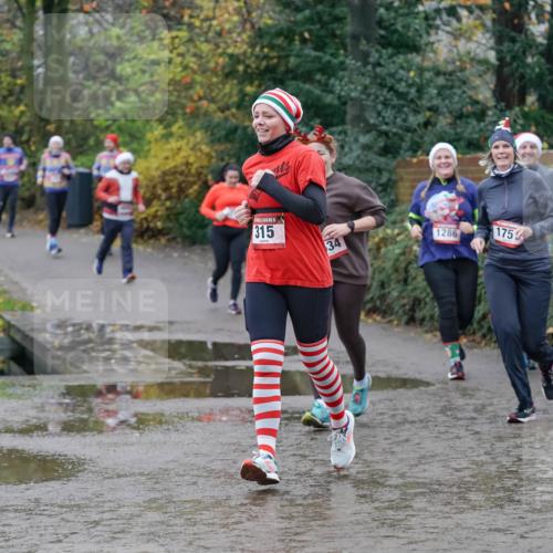 07.12.2025 - St. Pauli X-Mass-Run No. 15 Michael Burmester http://msf.ph/oto/9402779 07.12.2025 10:44:13 Laufen 15, 315, 34, 1286, 175, 1666 meine-sportfotos.de