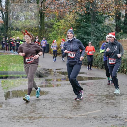07.12.2025 - St. Pauli X-Mass-Run No. 15 Michael Burmester http://msf.ph/oto/9402788 07.12.2025 10:44:15 Laufen 1751, 1634, 1666, 1285 meine-sportfotos.de