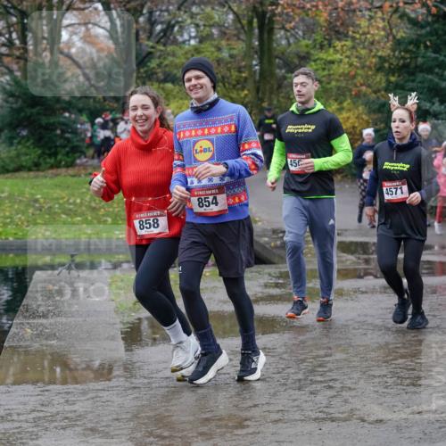 07.12.2025 - St. Pauli X-Mass-Run No. 15 Michael Burmester http://msf.ph/oto/9402830 07.12.2025 10:44:26 Laufen 45, 4567, 4561, 4571, 858, 15, 854 meine-sportfotos.de