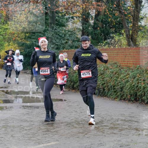 07.12.2025 - St. Pauli X-Mass-Run No. 15 Michael Burmester http://msf.ph/oto/9402871 07.12.2025 10:44:36 Laufen 0, 4562, 784, 0, 4575 meine-sportfotos.de