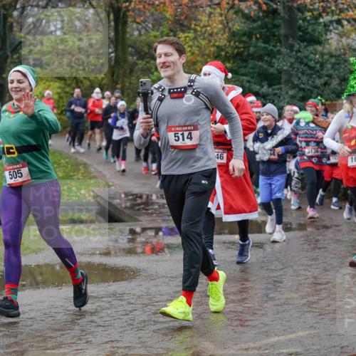 07.12.2025 - St. Pauli X-Mass-Run No. 15 Michael Burmester http://msf.ph/oto/9402911 07.12.2025 10:44:45 Laufen 15, 1208, 15, 505, 15, 514, 3136, 46, 1049, 1287 meine-sportfotos.de