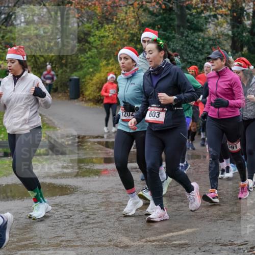 07.12.2025 - St. Pauli X-Mass-Run No. 15 Michael Burmester http://msf.ph/oto/9402943 07.12.2025 10:44:52 Laufen 1202, 603, 1626, 91, 204, 414 meine-sportfotos.de