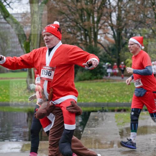 07.12.2025 - St. Pauli X-Mass-Run No. 15 Michael Burmester http://msf.ph/oto/9402975 07.12.2025 10:44:58 Laufen 15, 1196, 5008 meine-sportfotos.de