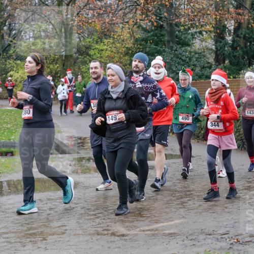 07.12.2025 - St. Pauli X-Mass-Run No. 15 Michael Burmester http://msf.ph/oto/9402978 07.12.2025 10:44:59 Laufen 38, 1380, 1493, 1430, 490, 344 meine-sportfotos.de