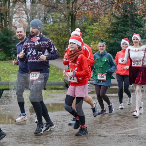 07.12.2025 - St. Pauli X-Mass-Run No. 15 Michael Burmester http://msf.ph/oto/9402986 07.12.2025 10:45:00 Laufen 149, 342, 490, 344, 14, 2403, 1430 meine-sportfotos.de