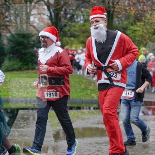 07.12.2025 - St. Pauli X-Mass-Run No. 15 Michael Burmester http://msf.ph/oto/9403034 07.12.2025 10:45:12 Laufen 15, 1910, 5, 623, 1311 meine-sportfotos.de