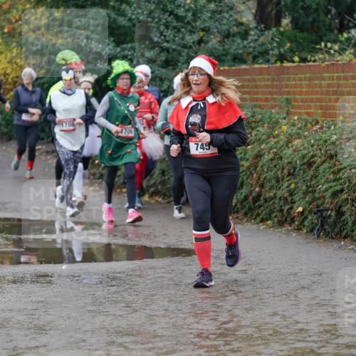 07.12.2025 - St. Pauli X-Mass-Run No. 15 Michael Burmester http://msf.ph/oto/9403038 07.12.2025 10:45:14 Laufen 847, 1708, 1706, 745 meine-sportfotos.de