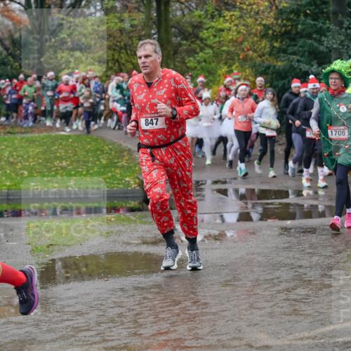 07.12.2025 - St. Pauli X-Mass-Run No. 15 Michael Burmester http://msf.ph/oto/9403051 07.12.2025 10:45:17 Laufen 15, 847, 1706, 2006, 1708 meine-sportfotos.de