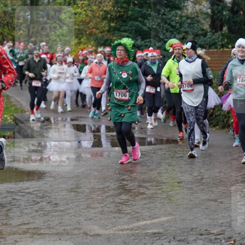 07.12.2025 - St. Pauli X-Mass-Run No. 15 Michael Burmester http://msf.ph/oto/9403052 07.12.2025 10:45:18 Laufen 15, 847, 1841, 1708, 313, 1706 meine-sportfotos.de