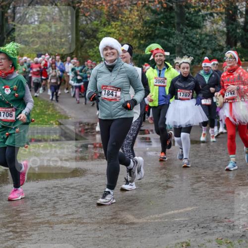 07.12.2025 - St. Pauli X-Mass-Run No. 15 Michael Burmester http://msf.ph/oto/9403061 07.12.2025 10:45:20 Laufen 15, 1706, 15, 1841, 2006, 1707, 2, 2742, 1581 meine-sportfotos.de