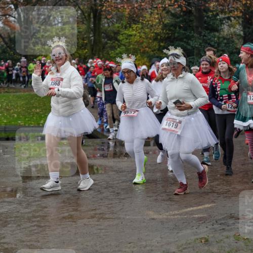 07.12.2025 - St. Pauli X-Mass-Run No. 15 Michael Burmester http://msf.ph/oto/9403099 07.12.2025 10:45:28 Laufen 1568, 1412, 1619, 12, 1298, 4585 meine-sportfotos.de