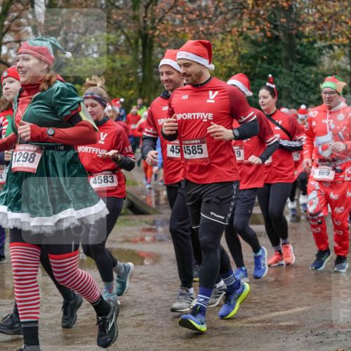 07.12.2025 - St. Pauli X-Mass-Run No. 15 Michael Burmester http://msf.ph/oto/9403114 07.12.2025 10:45:30 Laufen 1697, 14, 26, 15, 190, 45, 4585, 1298, 4583, 9, 669, 667 meine-sportfotos.de