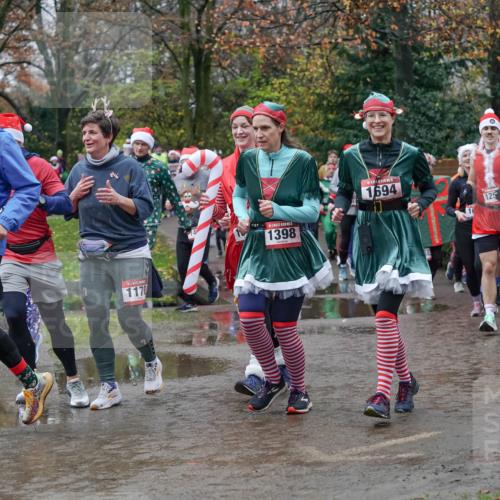 07.12.2025 - St. Pauli X-Mass-Run No. 15 Michael Burmester http://msf.ph/oto/9403130 07.12.2025 10:45:33 Laufen 1170, 1398, 1694, 125, 1463, 1376 meine-sportfotos.de