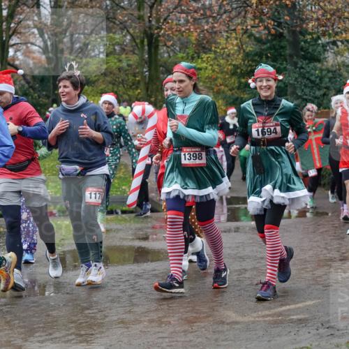 07.12.2025 - St. Pauli X-Mass-Run No. 15 Michael Burmester http://msf.ph/oto/9403131 07.12.2025 10:45:33 Laufen 1170, 5, 1398, 5, 1694, 138, 1252, 1463, 1376 meine-sportfotos.de