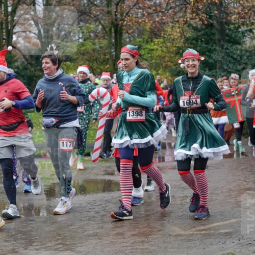 07.12.2025 - St. Pauli X-Mass-Run No. 15 Michael Burmester http://msf.ph/oto/9403132 07.12.2025 10:45:33 Laufen 1229, 122, 1170, 15, 1398, 1694, 138, 1252, 146, 1376 meine-sportfotos.de