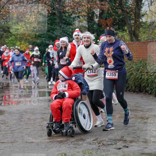 07.12.2025 - St. Pauli X-Mass-Run No. 15 Michael Burmester http://msf.ph/oto/9403135 07.12.2025 10:45:34 Laufen 1464, 1381, 1641, 1376, 52, 1342, 00, 1355 meine-sportfotos.de
