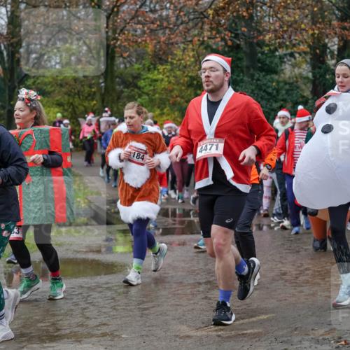 07.12.2025 - St. Pauli X-Mass-Run No. 15 Michael Burmester http://msf.ph/oto/9403150 07.12.2025 10:45:37 Laufen 381, 1463, 63, 184, 4471 meine-sportfotos.de