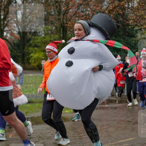 07.12.2025 - St. Pauli X-Mass-Run No. 15 Michael Burmester http://msf.ph/oto/9403156 07.12.2025 10:45:38 Laufen 1378 meine-sportfotos.de