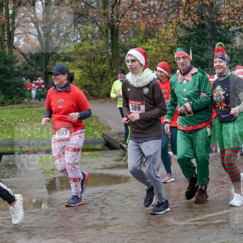 07.12.2025 - St. Pauli X-Mass-Run No. 15 Michael Burmester http://msf.ph/oto/9403176 07.12.2025 10:45:43 Laufen 1107, 389, 1402, 166 meine-sportfotos.de