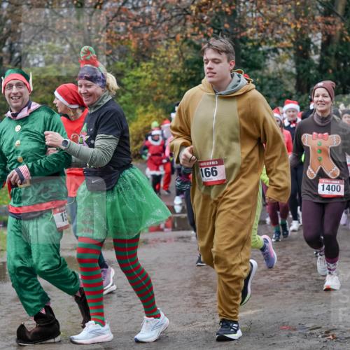 07.12.2025 - St. Pauli X-Mass-Run No. 15 Michael Burmester http://msf.ph/oto/9403181 07.12.2025 10:45:43 Laufen 15, 15, 166, 1400, 1260 meine-sportfotos.de