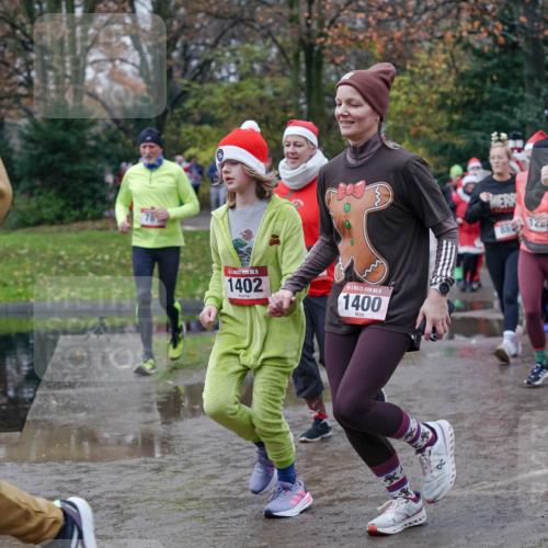 07.12.2025 - St. Pauli X-Mass-Run No. 15 Michael Burmester http://msf.ph/oto/9403186 07.12.2025 10:45:45 Laufen 15, 1402, 15, 1400, 558, 88, 1249, 126 meine-sportfotos.de
