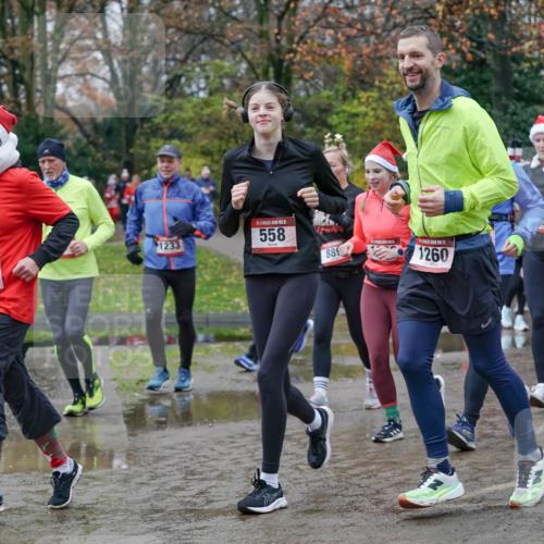 07.12.2025 - St. Pauli X-Mass-Run No. 15 Michael Burmester http://msf.ph/oto/9403191 07.12.2025 10:45:46 Laufen 1529, 1233, 5, 558, 889, 1230, 1260 meine-sportfotos.de