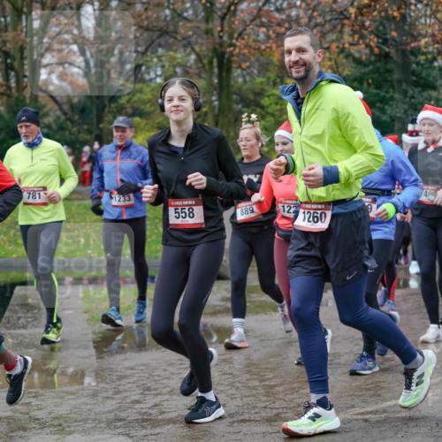 07.12.2025 - St. Pauli X-Mass-Run No. 15 Michael Burmester http://msf.ph/oto/9403192 07.12.2025 10:45:46 Laufen 781, 1233, 558, 889, 122, 1260, 1529, 1230 meine-sportfotos.de