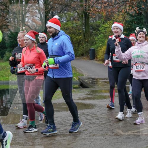 07.12.2025 - St. Pauli X-Mass-Run No. 15 Michael Burmester http://msf.ph/oto/9403196 07.12.2025 10:45:47 Laufen 1260, 14, 8891226, 15, 91230, 446, 377 meine-sportfotos.de