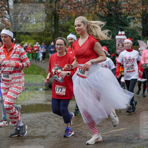 07.12.2025 - St. Pauli X-Mass-Run No. 15 Michael Burmester http://msf.ph/oto/9403206 07.12.2025 10:45:49 Laufen 446, 377, 748, 4830, 2259, 772 meine-sportfotos.de