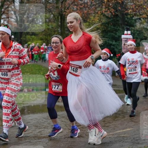 07.12.2025 - St. Pauli X-Mass-Run No. 15 Michael Burmester http://msf.ph/oto/9403207 07.12.2025 10:45:49 Laufen 15, 18, 446, 377, 15, 148, 4830, 2259, 772 meine-sportfotos.de