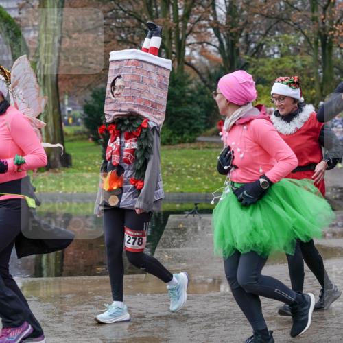 07.12.2025 - St. Pauli X-Mass-Run No. 15 Michael Burmester http://msf.ph/oto/9403218 07.12.2025 10:45:52 Laufen 278 meine-sportfotos.de