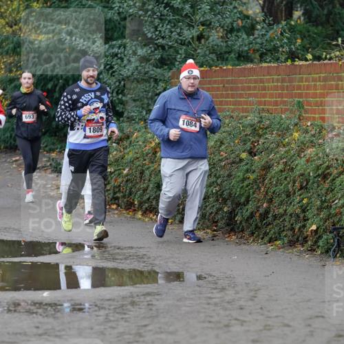 07.12.2025 - St. Pauli X-Mass-Run No. 15 Michael Burmester http://msf.ph/oto/9403229 07.12.2025 10:45:56 Laufen 7930, 1420, 1776, 693, 1809, 1084 meine-sportfotos.de