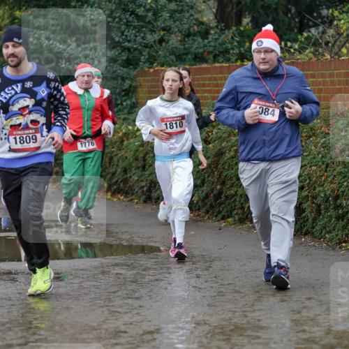 07.12.2025 - St. Pauli X-Mass-Run No. 15 Michael Burmester http://msf.ph/oto/9403236 07.12.2025 10:46:00 Laufen 084, 2040, 1810, 122, 1809, 1776 meine-sportfotos.de