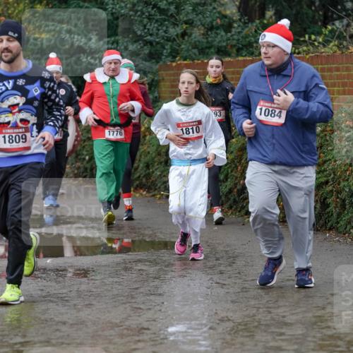 07.12.2025 - St. Pauli X-Mass-Run No. 15 Michael Burmester http://msf.ph/oto/9403238 07.12.2025 10:46:00 Laufen 2040, 1809, 1776, 1810, 93, 1084 meine-sportfotos.de