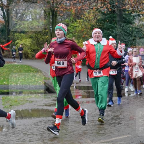 07.12.2025 - St. Pauli X-Mass-Run No. 15 Michael Burmester http://msf.ph/oto/9403255 07.12.2025 10:46:05 Laufen 693, 20, 688, 142, 1423, 1420, 1776, 1778 meine-sportfotos.de