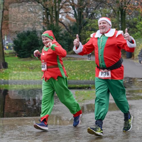 07.12.2025 - St. Pauli X-Mass-Run No. 15 Michael Burmester http://msf.ph/oto/9403262 07.12.2025 10:46:06 Laufen 40, 1776, 1778 meine-sportfotos.de